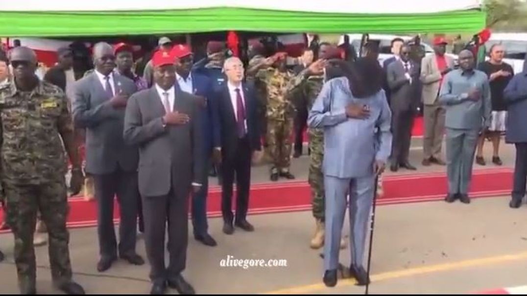 South Sudan's Head of State Wet Himself During Ceremony